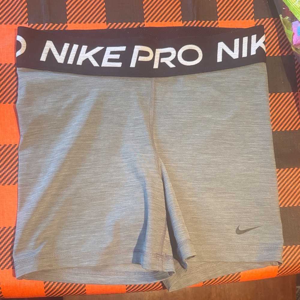 Nike Pro Heather Gray Training Shorts